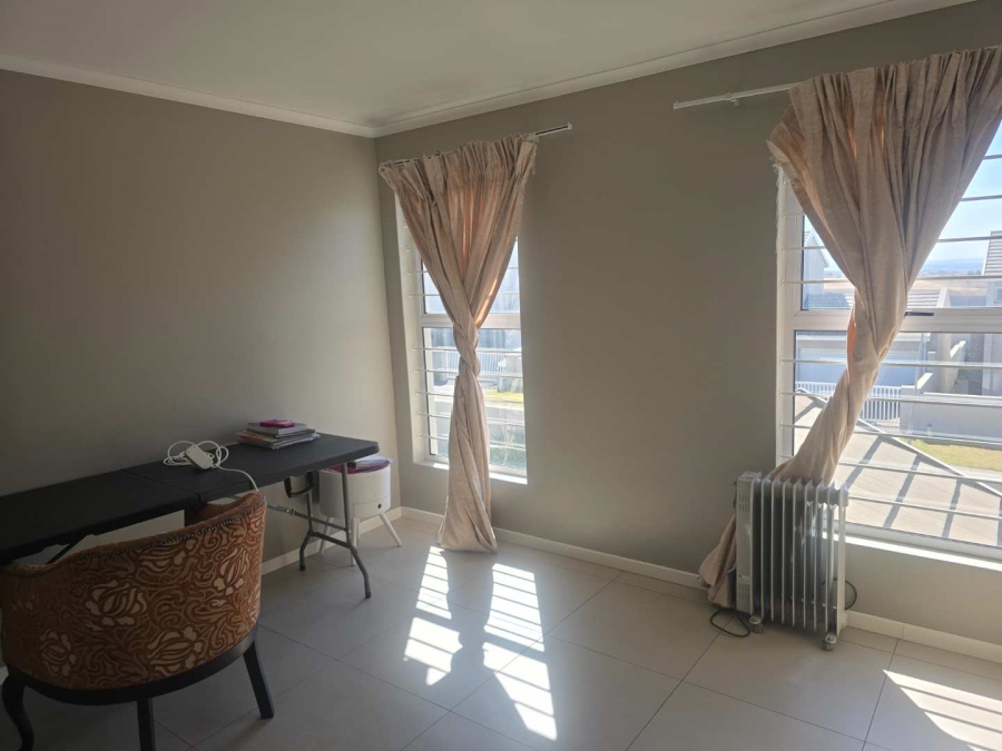 3 Bedroom Property for Sale in Blue Hills Gauteng
