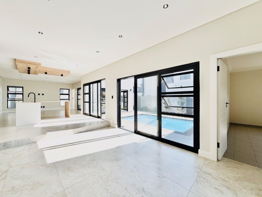 4 Bedroom Property for Sale in Fountainbrook Estate Gauteng