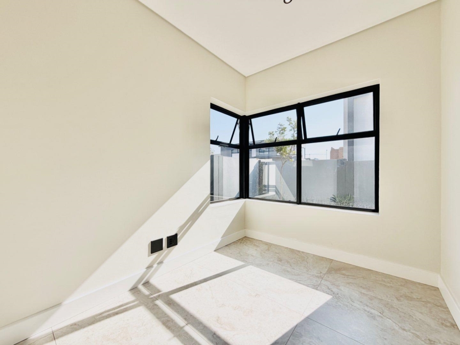 4 Bedroom Property for Sale in Fountainbrook Estate Gauteng