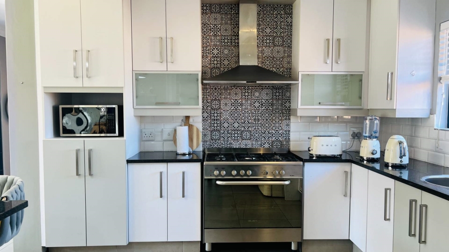3 Bedroom Property for Sale in Midstream Meadows Gauteng