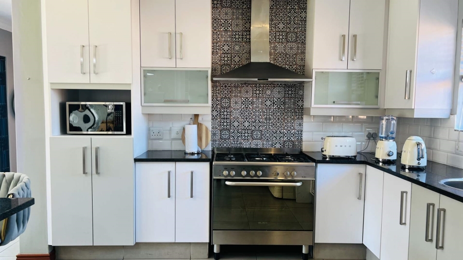 3 Bedroom Property for Sale in Midstream Meadows Gauteng