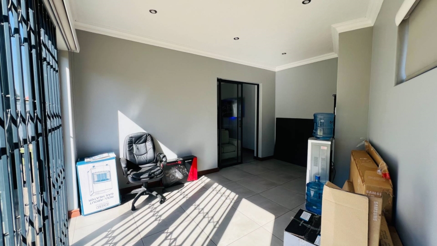 3 Bedroom Property for Sale in Midstream Meadows Gauteng