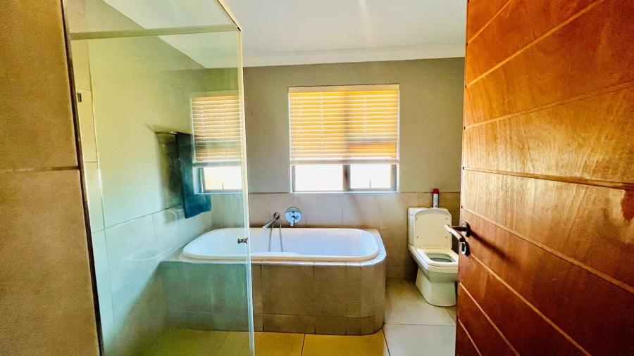 3 Bedroom Property for Sale in Midstream Meadows Gauteng