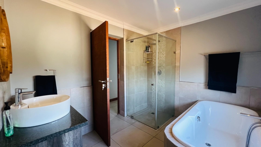 3 Bedroom Property for Sale in Midstream Meadows Gauteng
