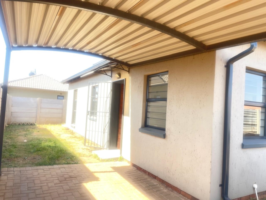 3 Bedroom Property for Sale in Protea Glen Gauteng
