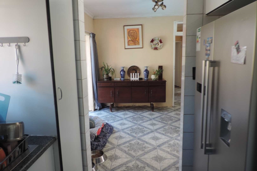 3 Bedroom Property for Sale in Brackendowns Gauteng