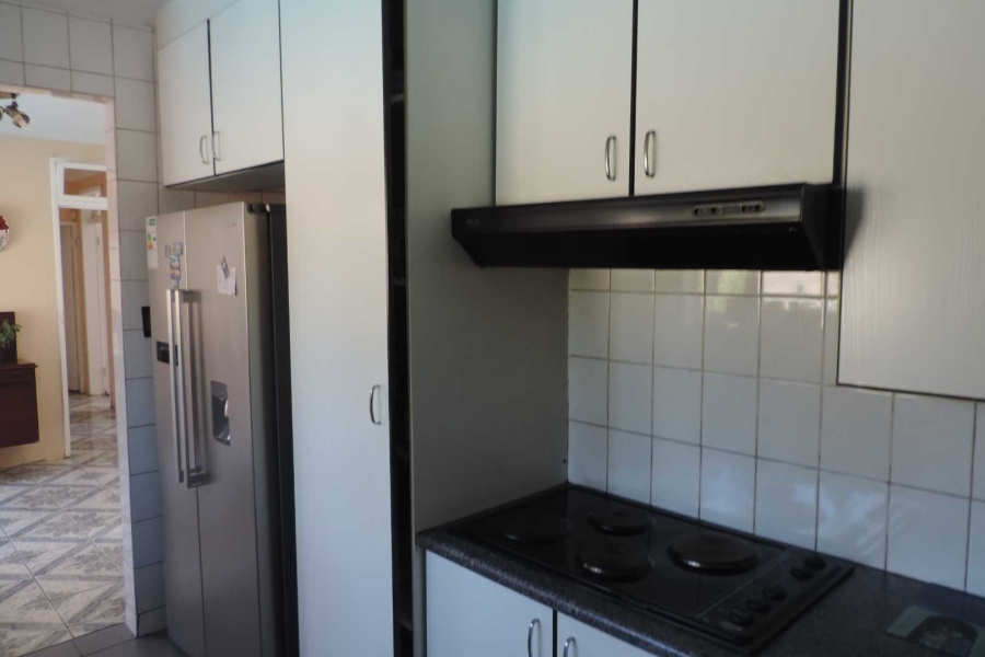 3 Bedroom Property for Sale in Brackendowns Gauteng