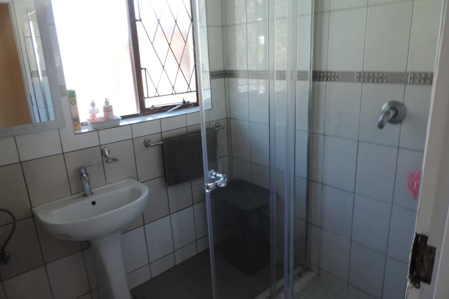 3 Bedroom Property for Sale in Brackendowns Gauteng