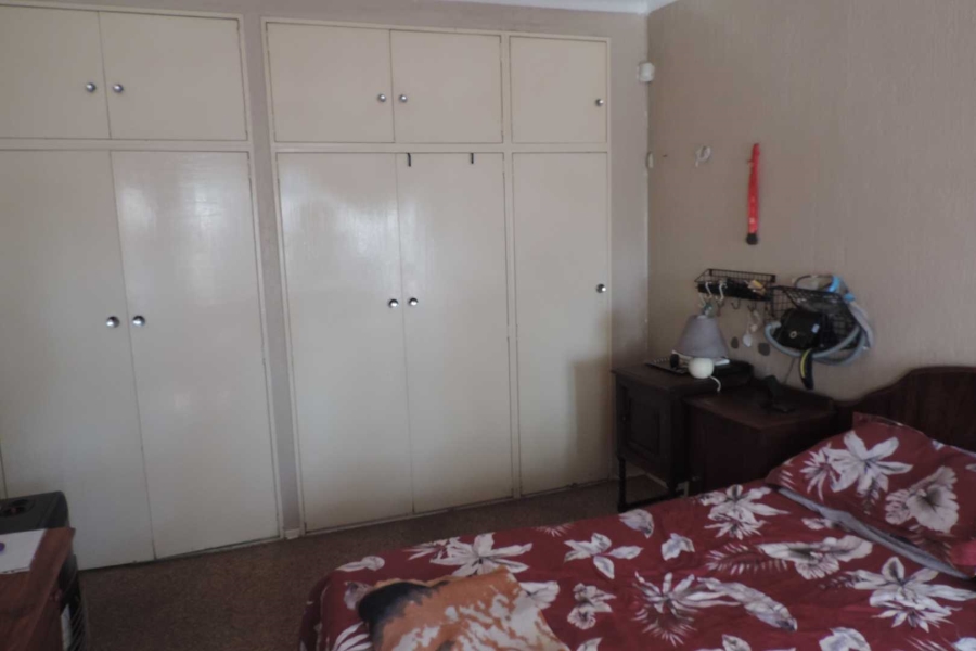 3 Bedroom Property for Sale in Brackendowns Gauteng