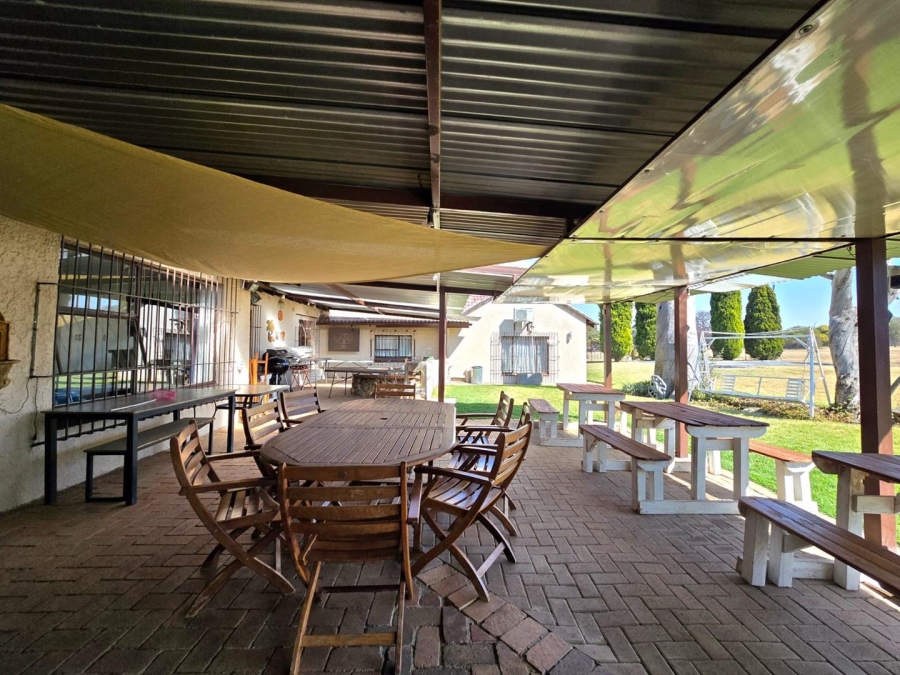 7 Bedroom Property for Sale in Homestead Apple Orchards Gauteng