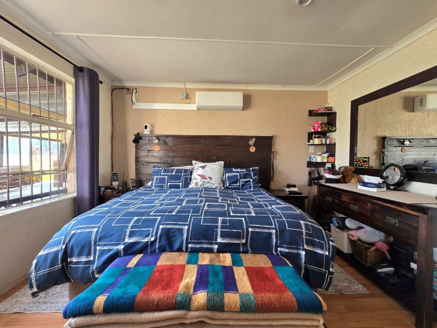 7 Bedroom Property for Sale in Homestead Apple Orchards Gauteng