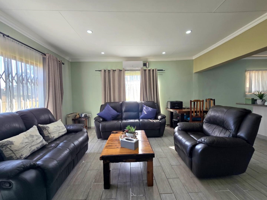 7 Bedroom Property for Sale in Homestead Apple Orchards Gauteng