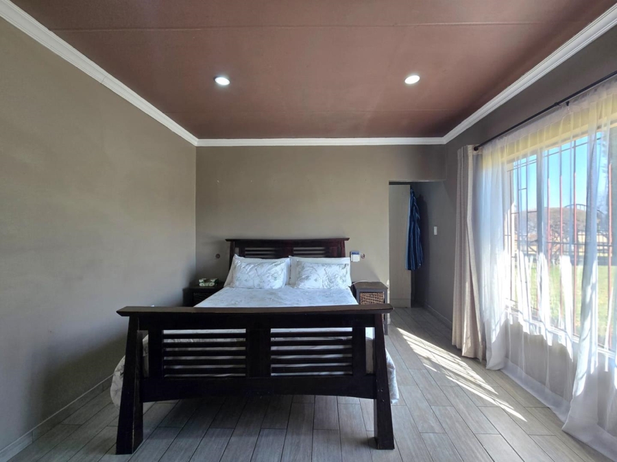7 Bedroom Property for Sale in Homestead Apple Orchards Gauteng