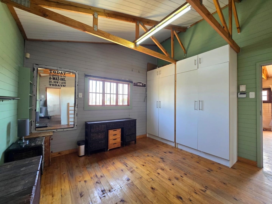 7 Bedroom Property for Sale in Homestead Apple Orchards Gauteng