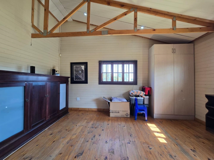 7 Bedroom Property for Sale in Homestead Apple Orchards Gauteng