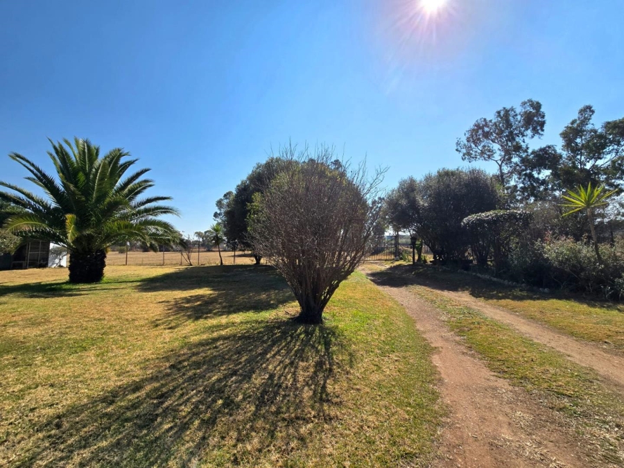 7 Bedroom Property for Sale in Homestead Apple Orchards Gauteng