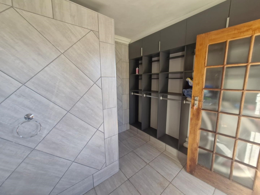6 Bedroom Property for Sale in Henley on Klip Gauteng