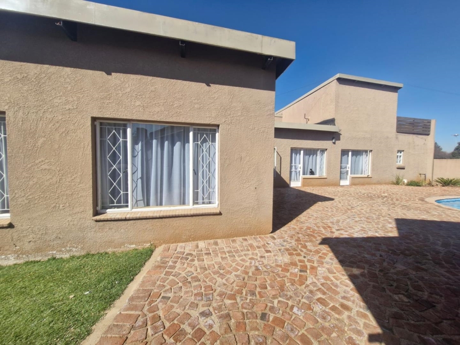 6 Bedroom Property for Sale in Henley on Klip Gauteng
