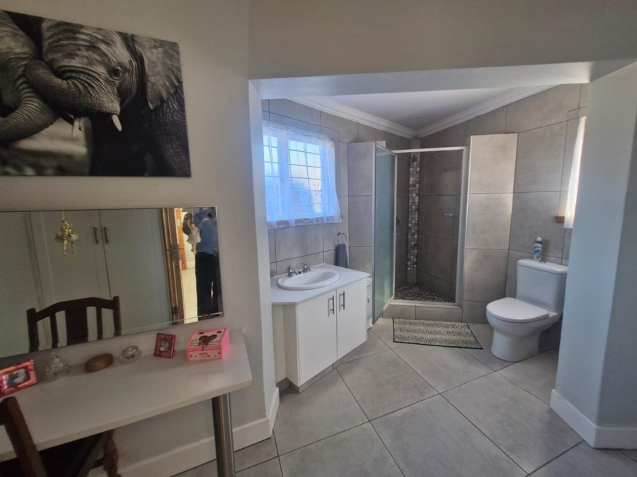 6 Bedroom Property for Sale in Henley on Klip Gauteng
