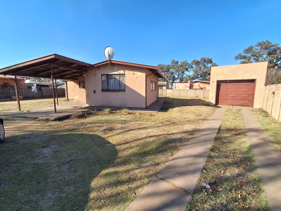3 Bedroom Property for Sale in Vanderbijlpark CW 4 Gauteng