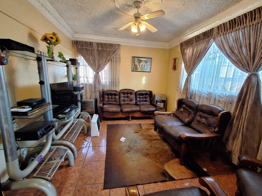 3 Bedroom Property for Sale in Vanderbijlpark CW 4 Gauteng