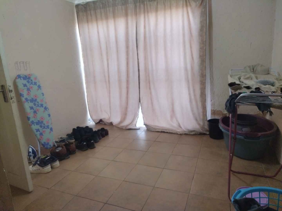 2 Bedroom Property for Sale in Winterveldt Gauteng