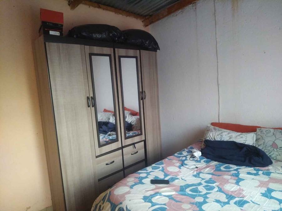 2 Bedroom Property for Sale in Winterveldt Gauteng