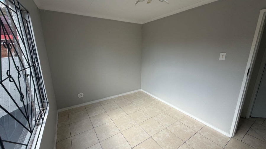 3 Bedroom Property for Sale in Soshanguve M Gauteng