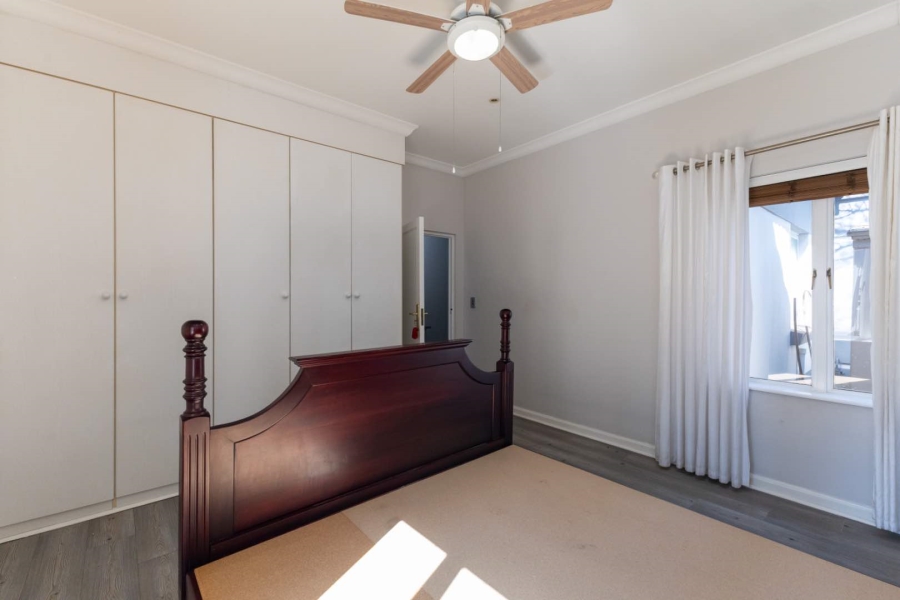 5 Bedroom Property for Sale in Silver Lakes Golf Estate Gauteng