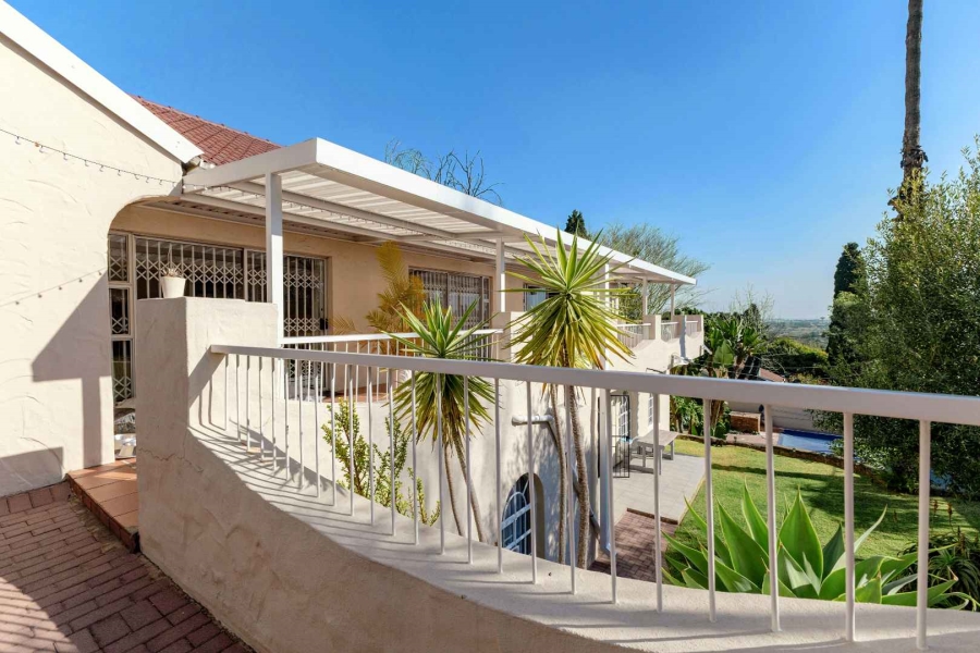 5 Bedroom Property for Sale in Waterkloof Ridge Gauteng