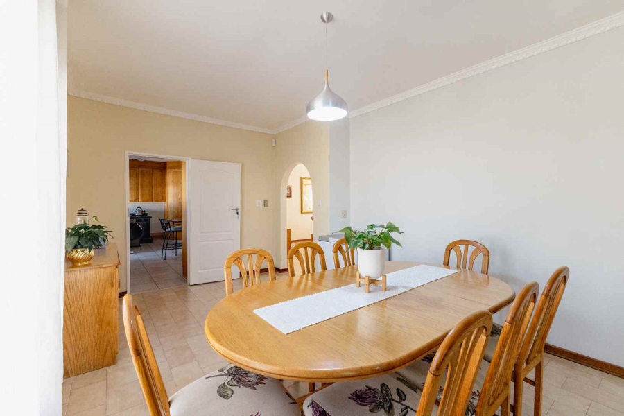 5 Bedroom Property for Sale in Waterkloof Ridge Gauteng