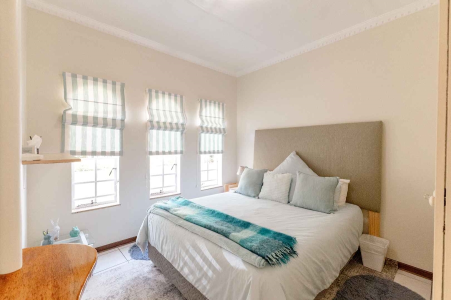 5 Bedroom Property for Sale in Waterkloof Ridge Gauteng