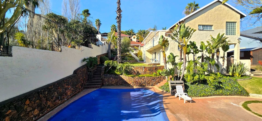 5 Bedroom Property for Sale in Waterkloof Ridge Gauteng