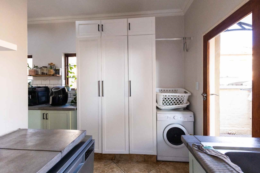 3 Bedroom Property for Sale in The Wilds Gauteng