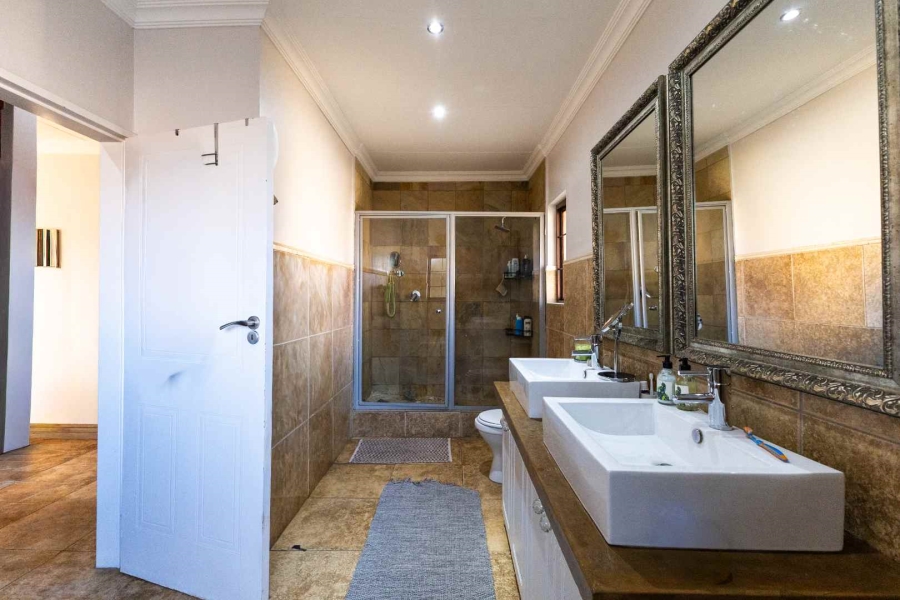 3 Bedroom Property for Sale in The Wilds Gauteng