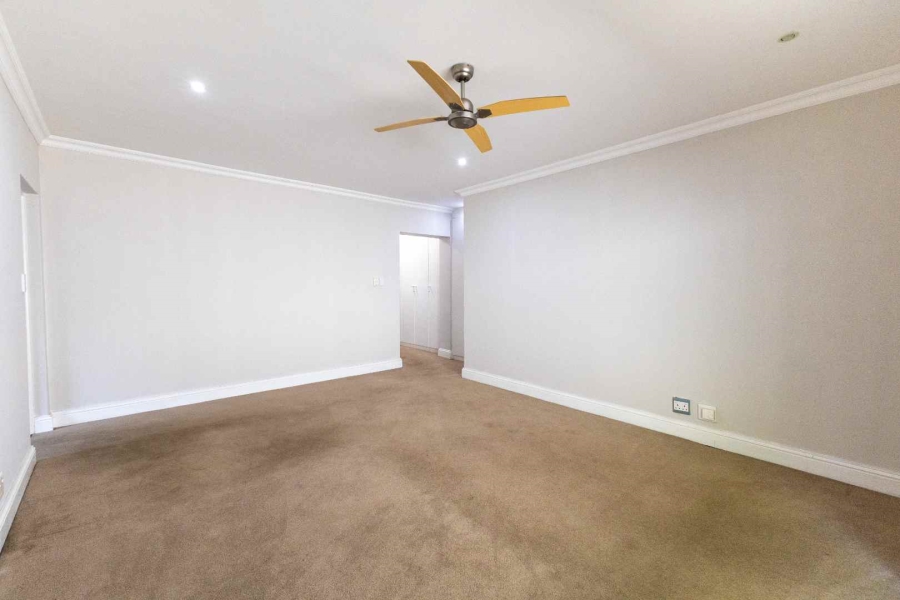 To Let 5 Bedroom Property for Rent in Silver Lakes Golf Estate Gauteng