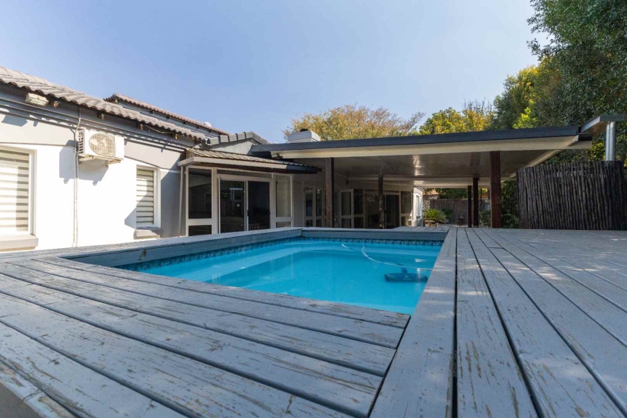 To Let 5 Bedroom Property for Rent in Silver Lakes Golf Estate Gauteng