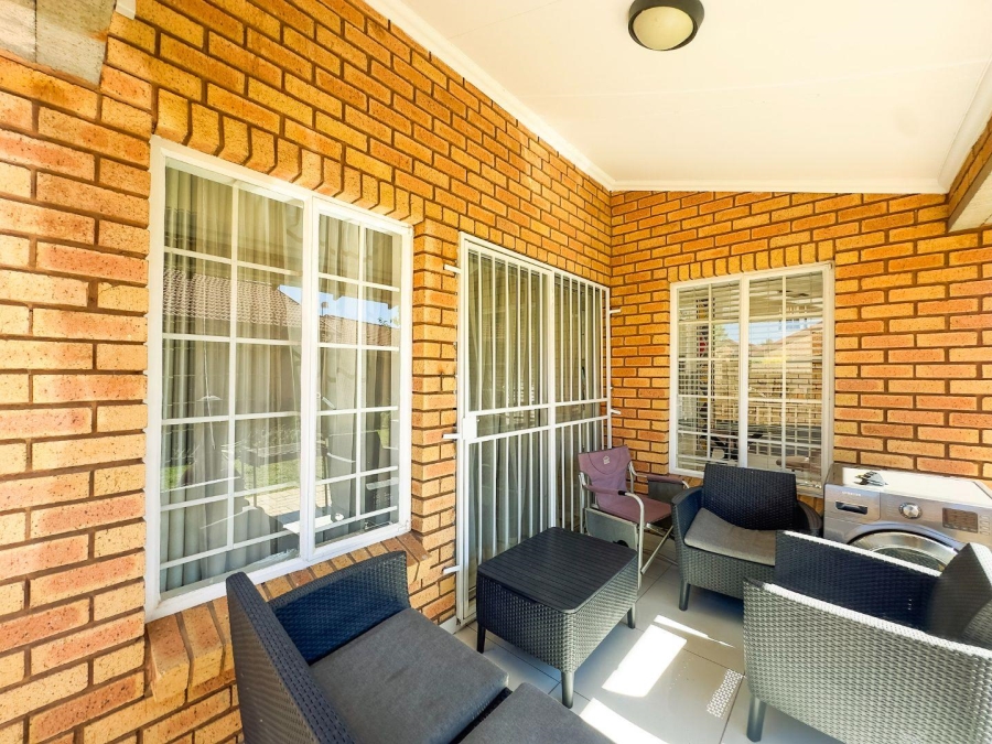3 Bedroom Property for Sale in Equestria Gauteng