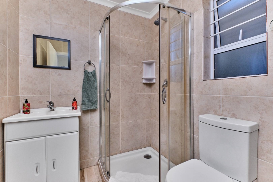 3 Bedroom Property for Sale in Little Falls Gauteng