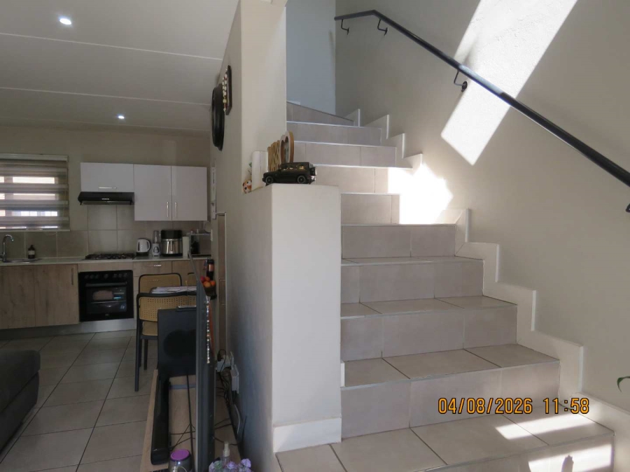 2 Bedroom Property for Sale in Albertsdal Gauteng