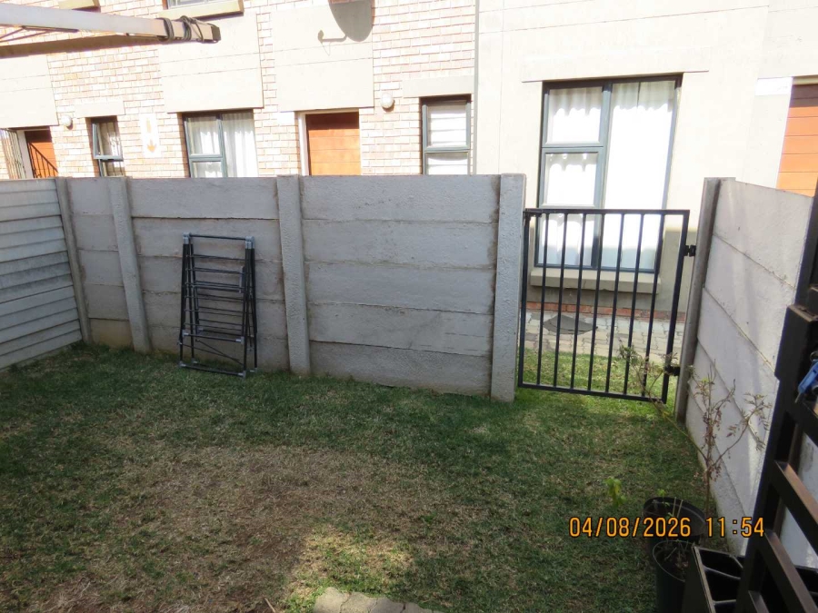 2 Bedroom Property for Sale in Albertsdal Gauteng