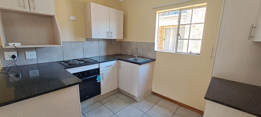 2 Bedroom Property for Sale in Elandspark Gauteng