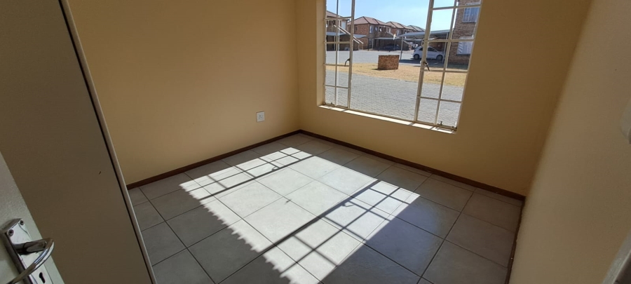 2 Bedroom Property for Sale in Elandspark Gauteng