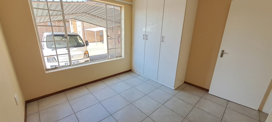 2 Bedroom Property for Sale in Elandspark Gauteng