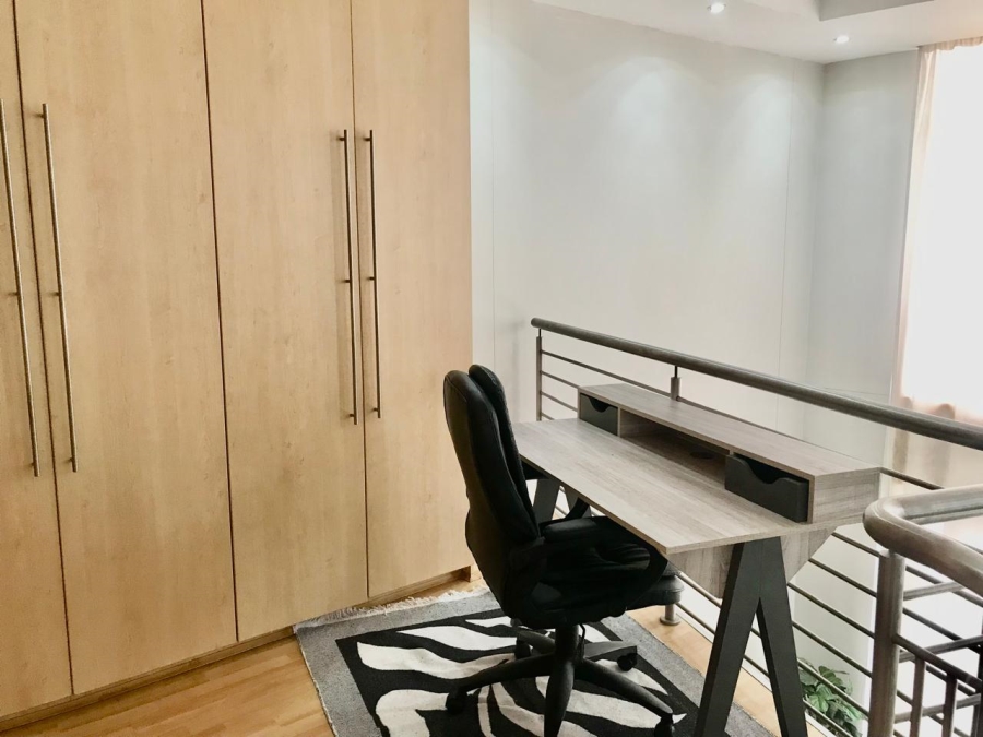 To Let 1 Bedroom Property for Rent in Sandown Gauteng