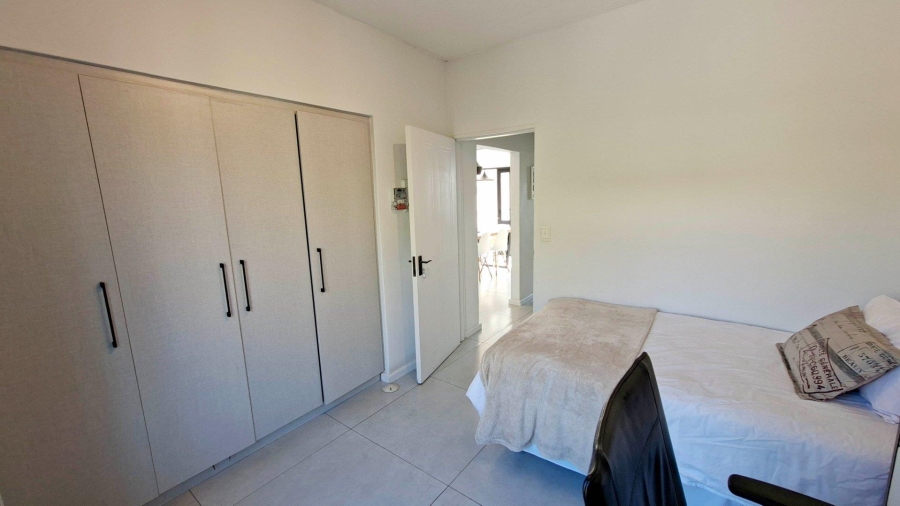 To Let 2 Bedroom Property for Rent in Morningside Gauteng