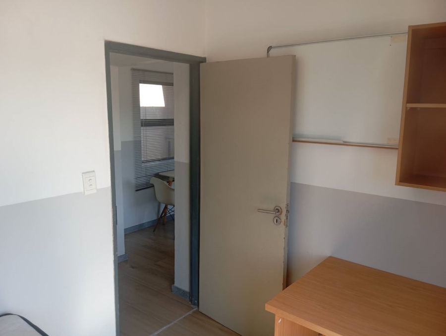 To Let 2 Bedroom Property for Rent in Ruimsig Gauteng