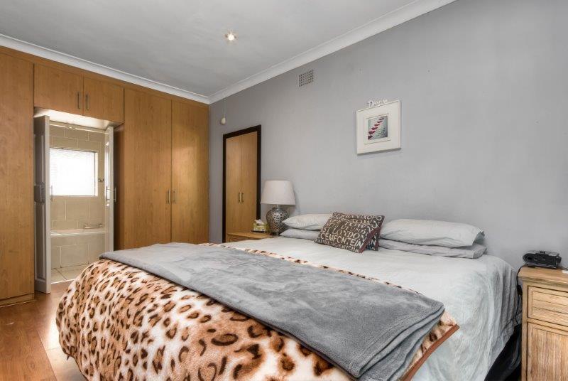 To Let 3 Bedroom Property for Rent in Robindale Gauteng