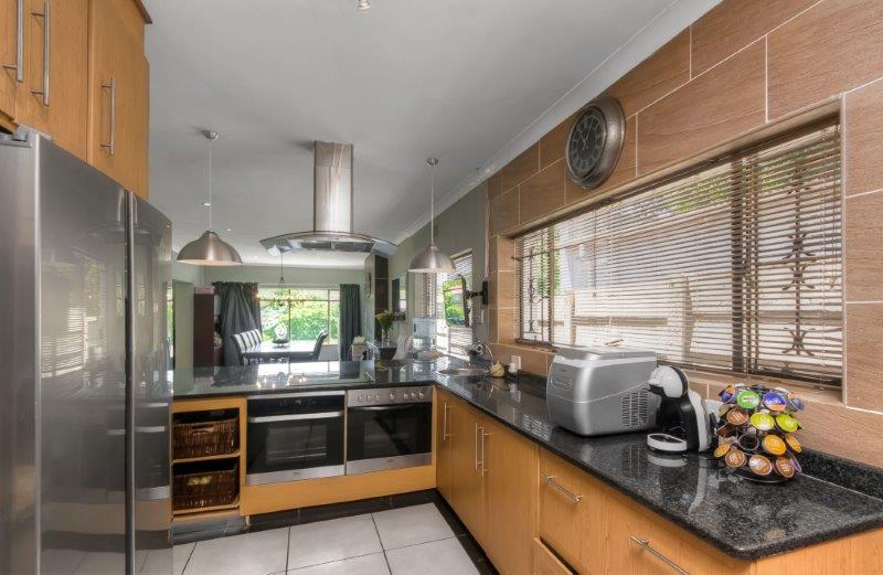 To Let 3 Bedroom Property for Rent in Robindale Gauteng
