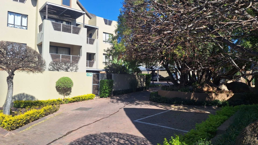 1 Bedroom Property for Sale in Lonehill Gauteng